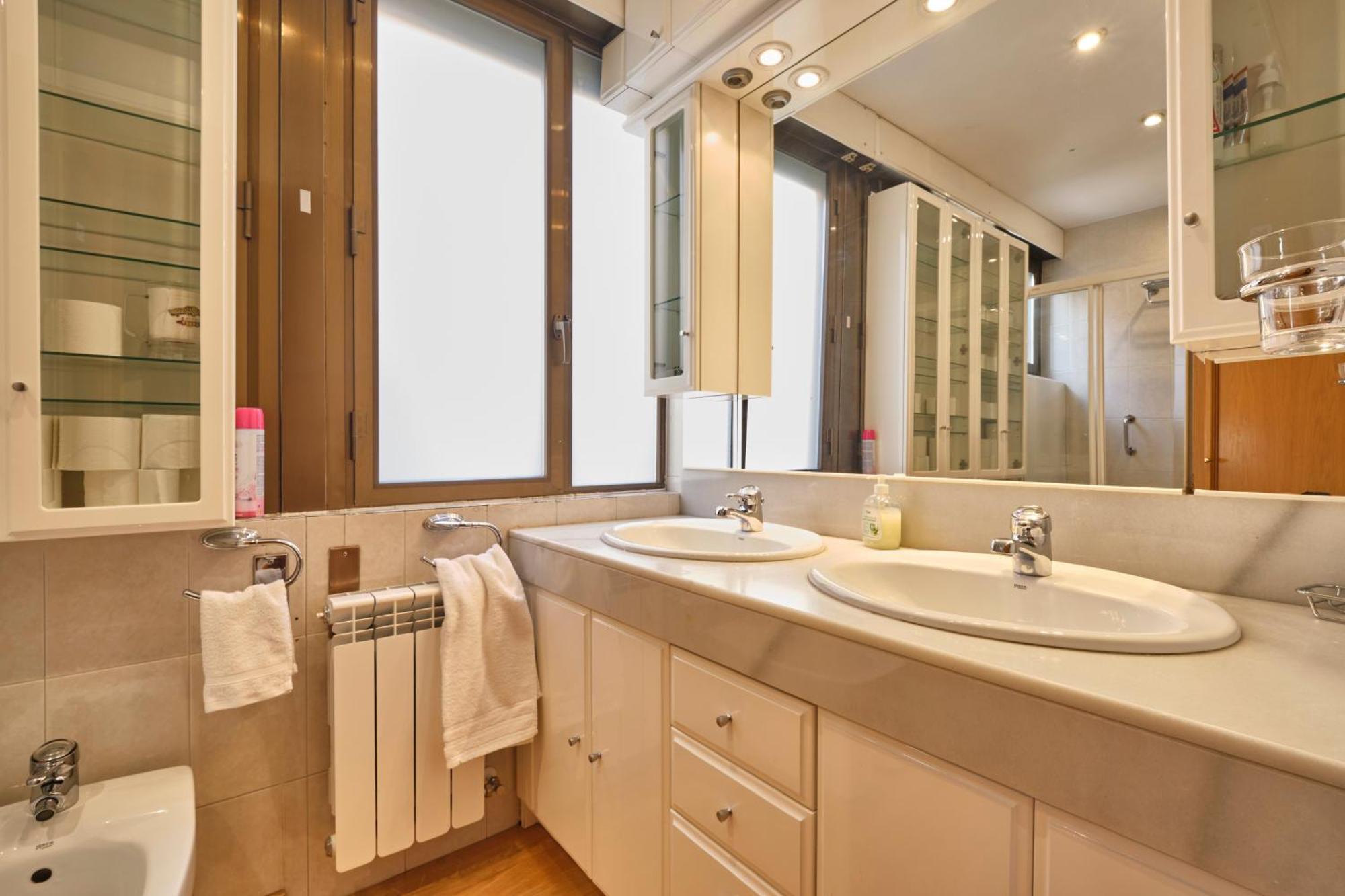 Apartamentos Carlos Μαδρίτη Εξωτερικό φωτογραφία
